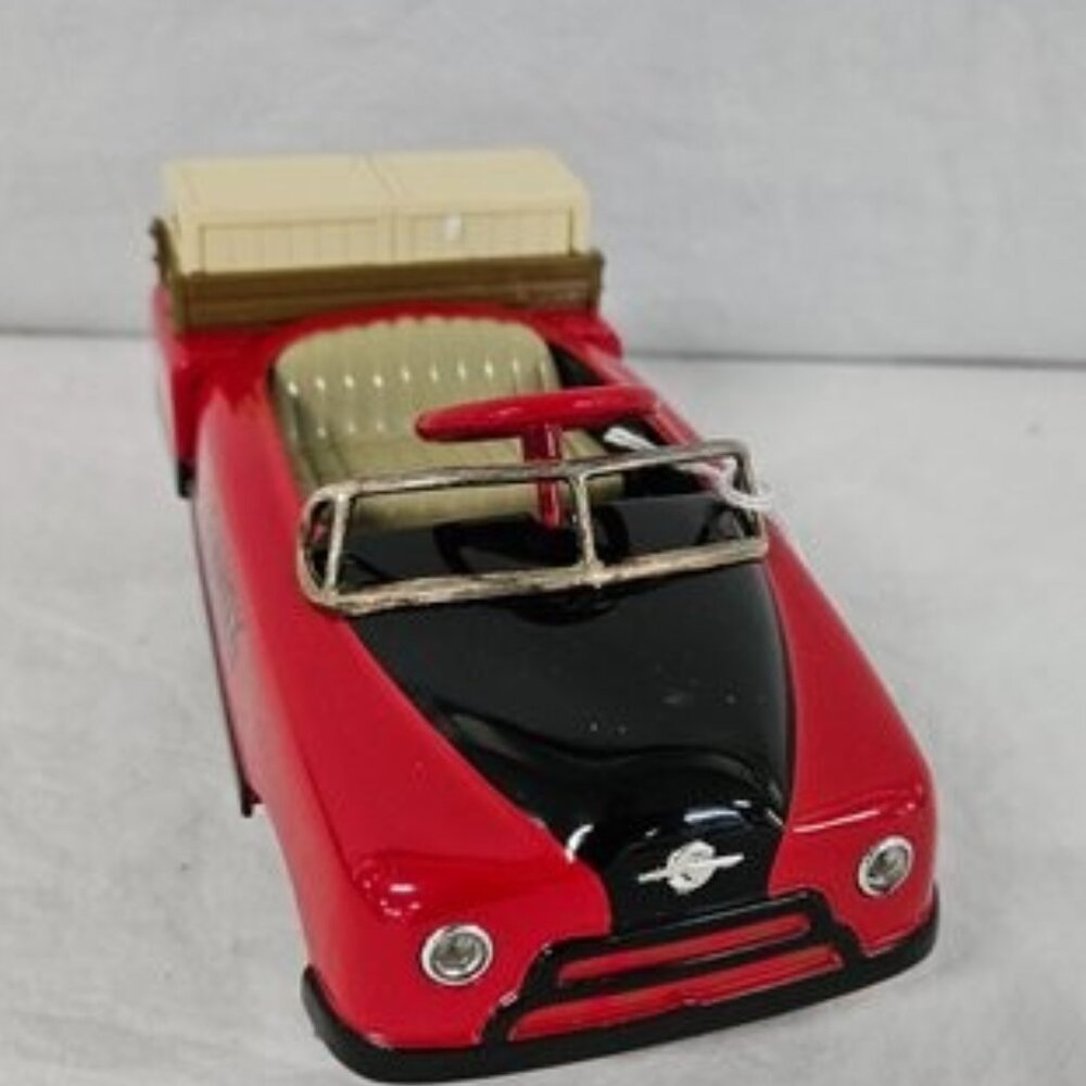 Lennox Pedal Car, Shelf Model, No Box